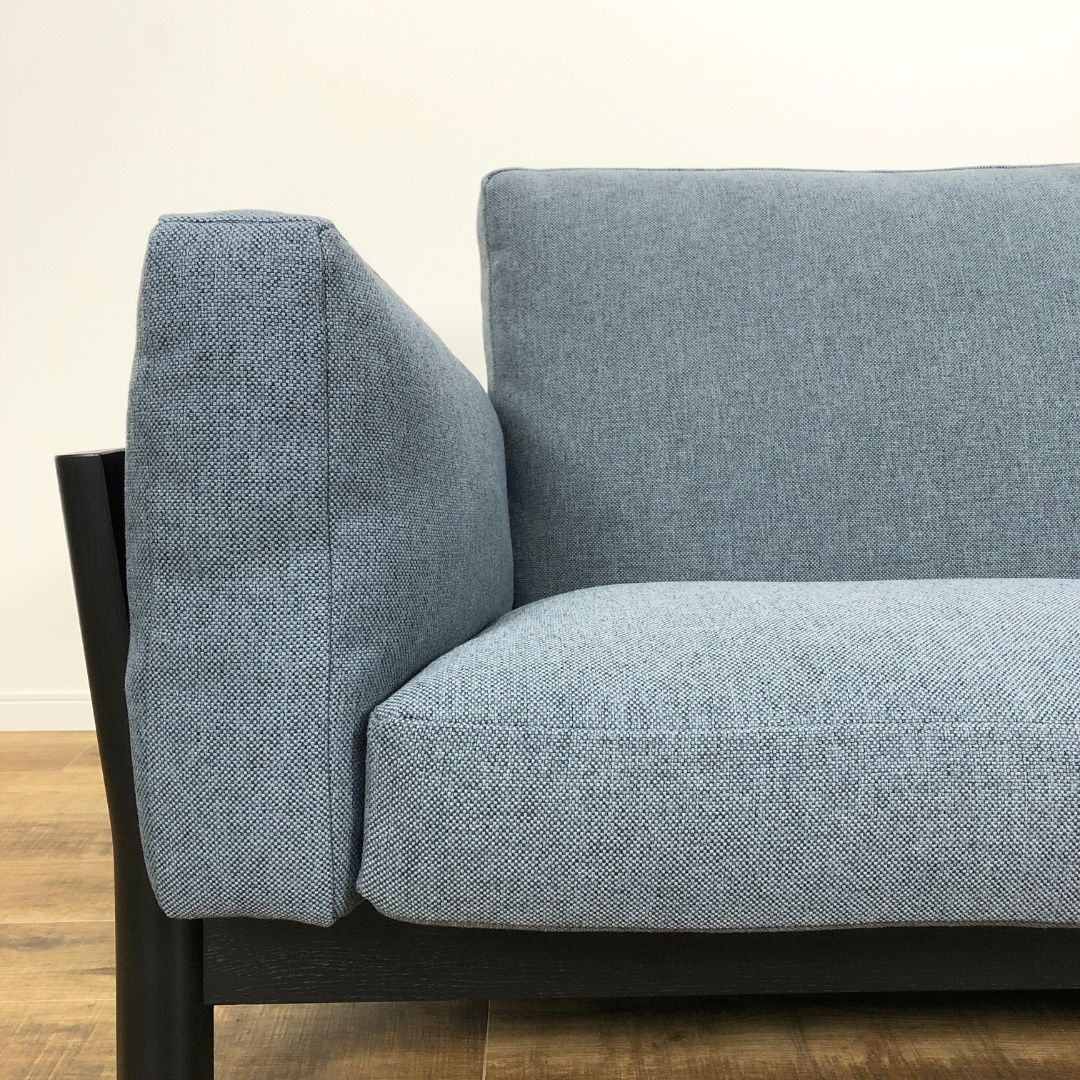 Karimoku New Standard Castor Sofa 3-Seater Grain Matte Black / Karimoku New Standard（カリモクニュースタンダード） / 3人掛けソファ / AWN30408_dt_05.jpg