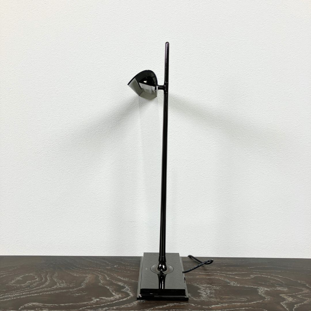 FLOS GOLDMAN USB BLK SMK / FLOS（フロス） / テーブルランプ・テーブルライト / AWN30409_dt_03.jpg