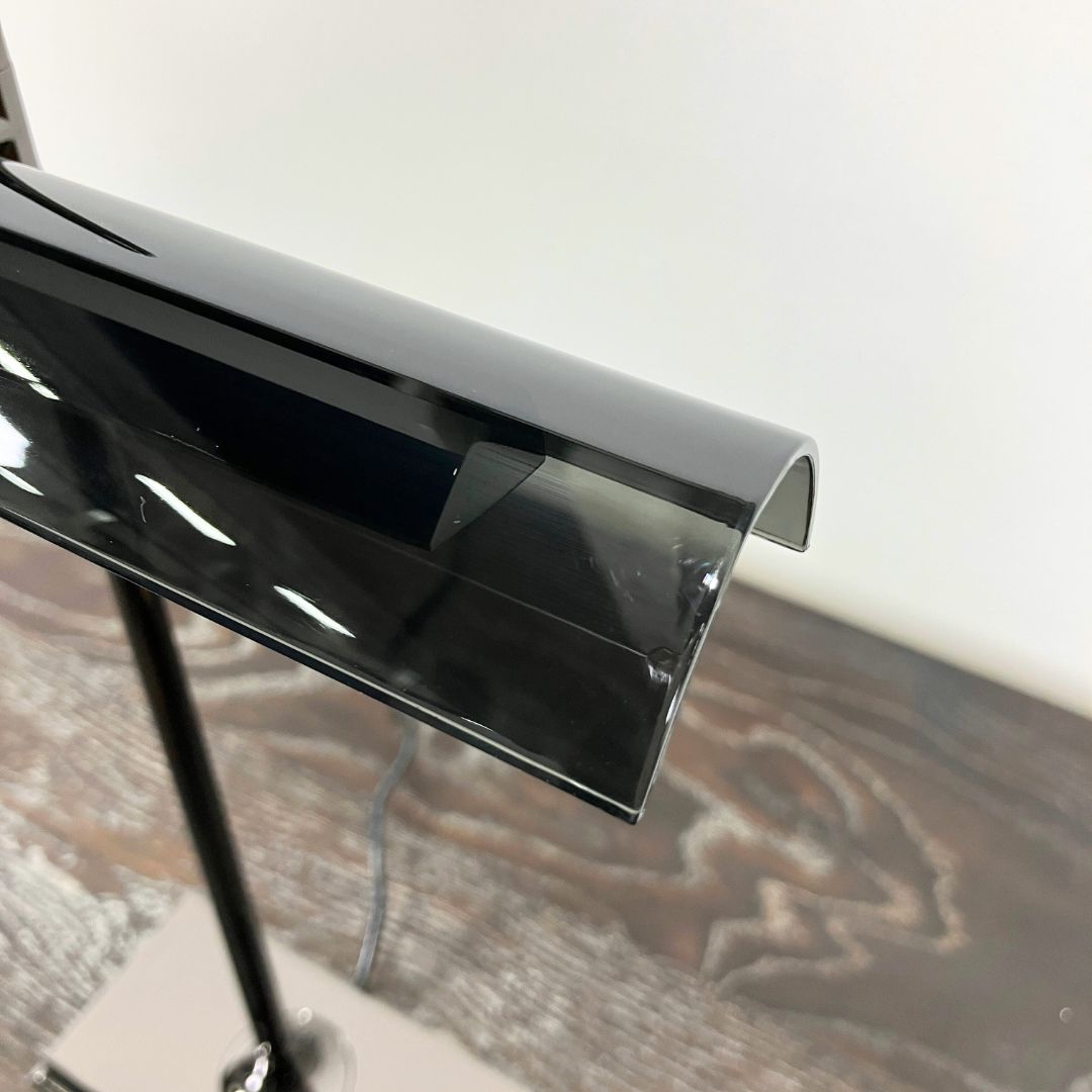 FLOS GOLDMAN USB BLK SMK / FLOS（フロス） / テーブルランプ・テーブルライト / AWN30409_dt_06.jpg