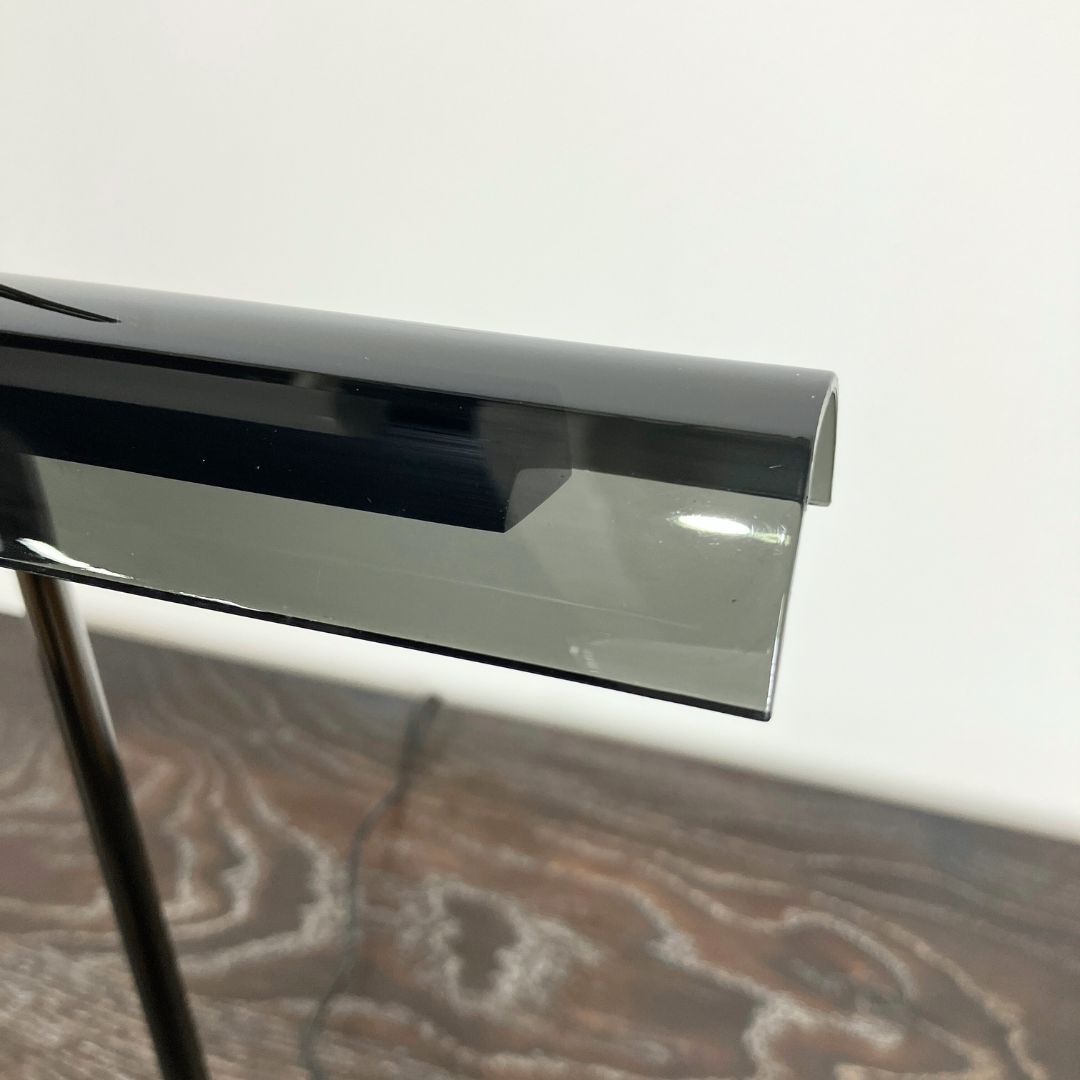 FLOS GOLDMAN USB BLK SMK / FLOS（フロス） / テーブルランプ・テーブルライト / AWN30410_dt_07.jpg