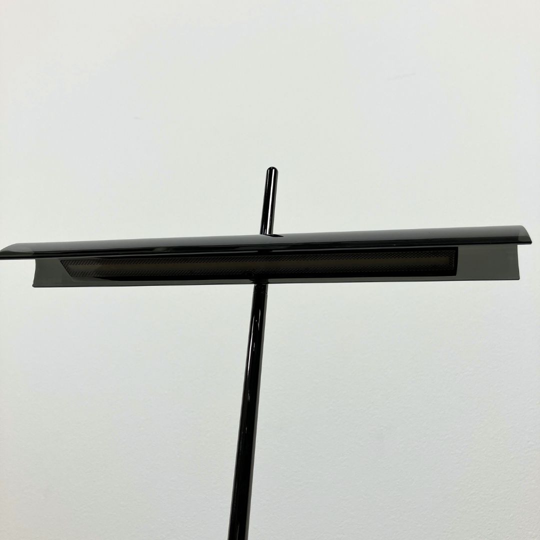 FLOS GOLDMAN USB BLK SMK / FLOS（フロス） / テーブルランプ・テーブルライト / AWN30410_dt_09.jpg
