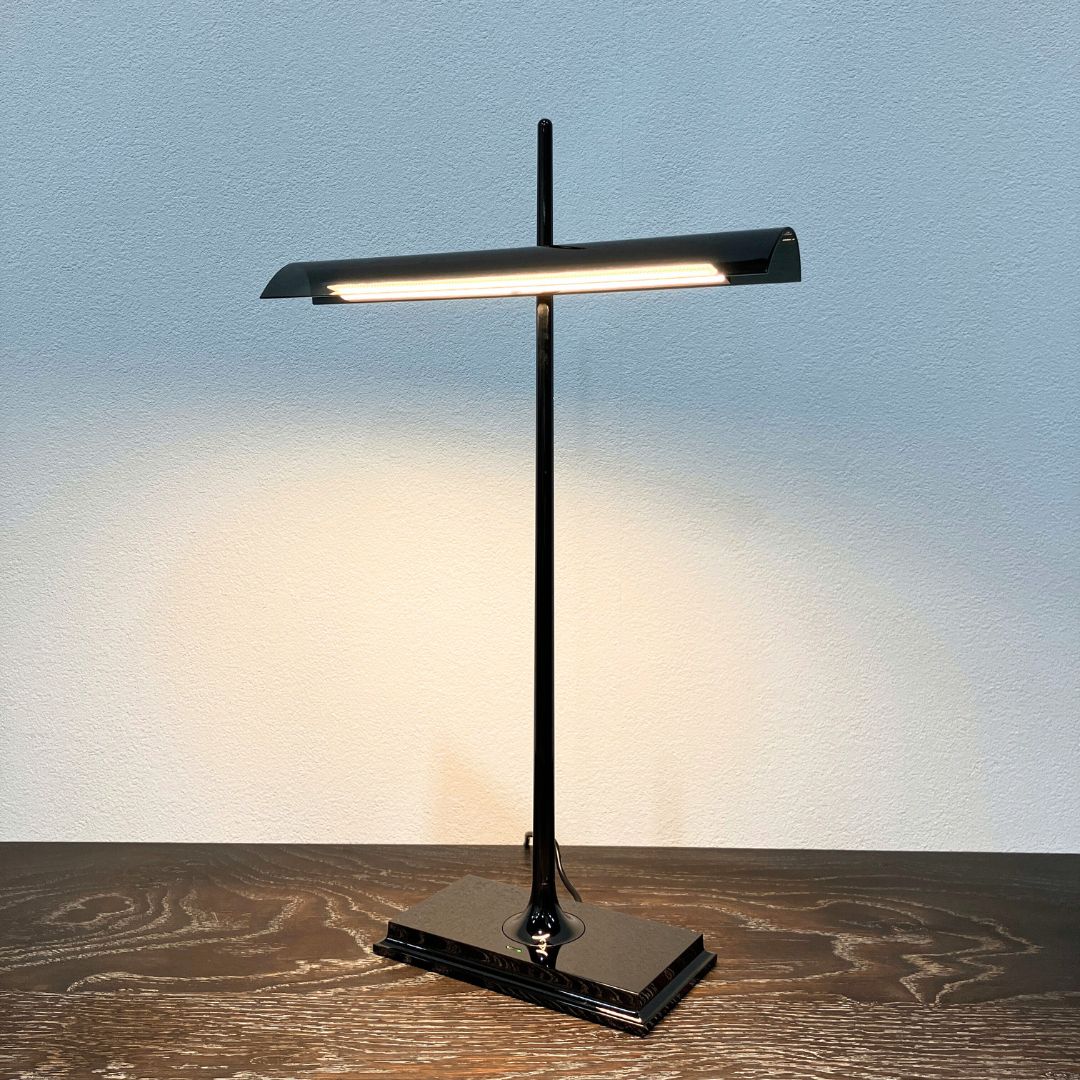 FLOS GOLDMAN USB BLK SMK / FLOS（フロス） / テーブルランプ・テーブルライト / AWN30411_dt_01.jpg