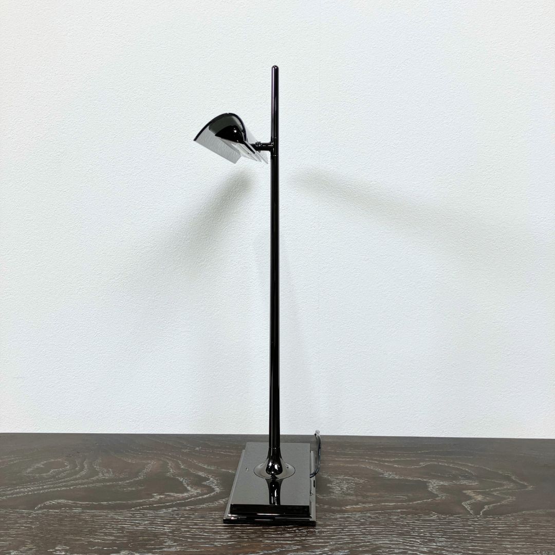 FLOS GOLDMAN USB BLK SMK / FLOS（フロス） / テーブルランプ・テーブルライト / AWN30411_dt_03.jpg
