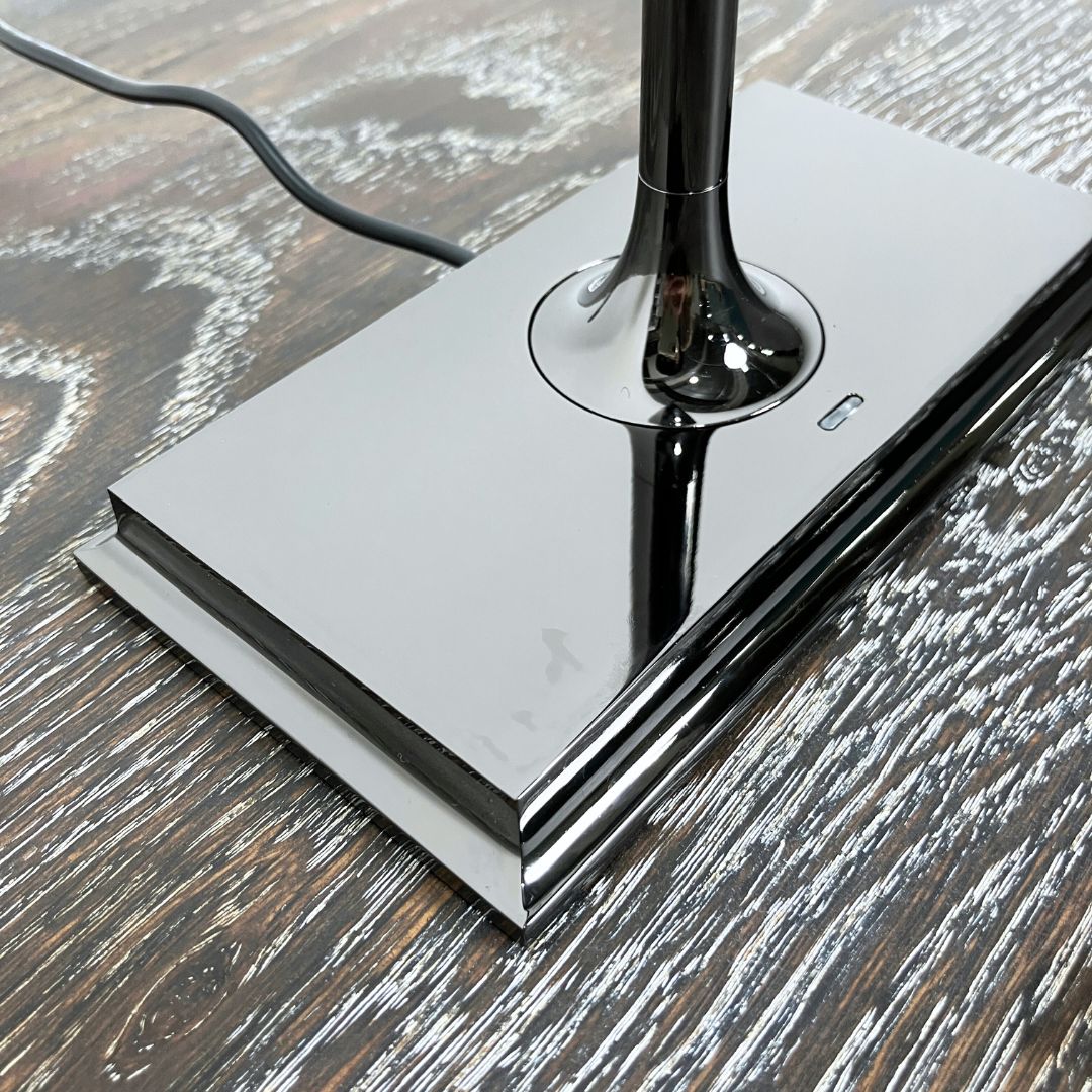 FLOS GOLDMAN USB BLK SMK / FLOS（フロス） / テーブルランプ・テーブルライト / AWN30411_dt_08.jpg