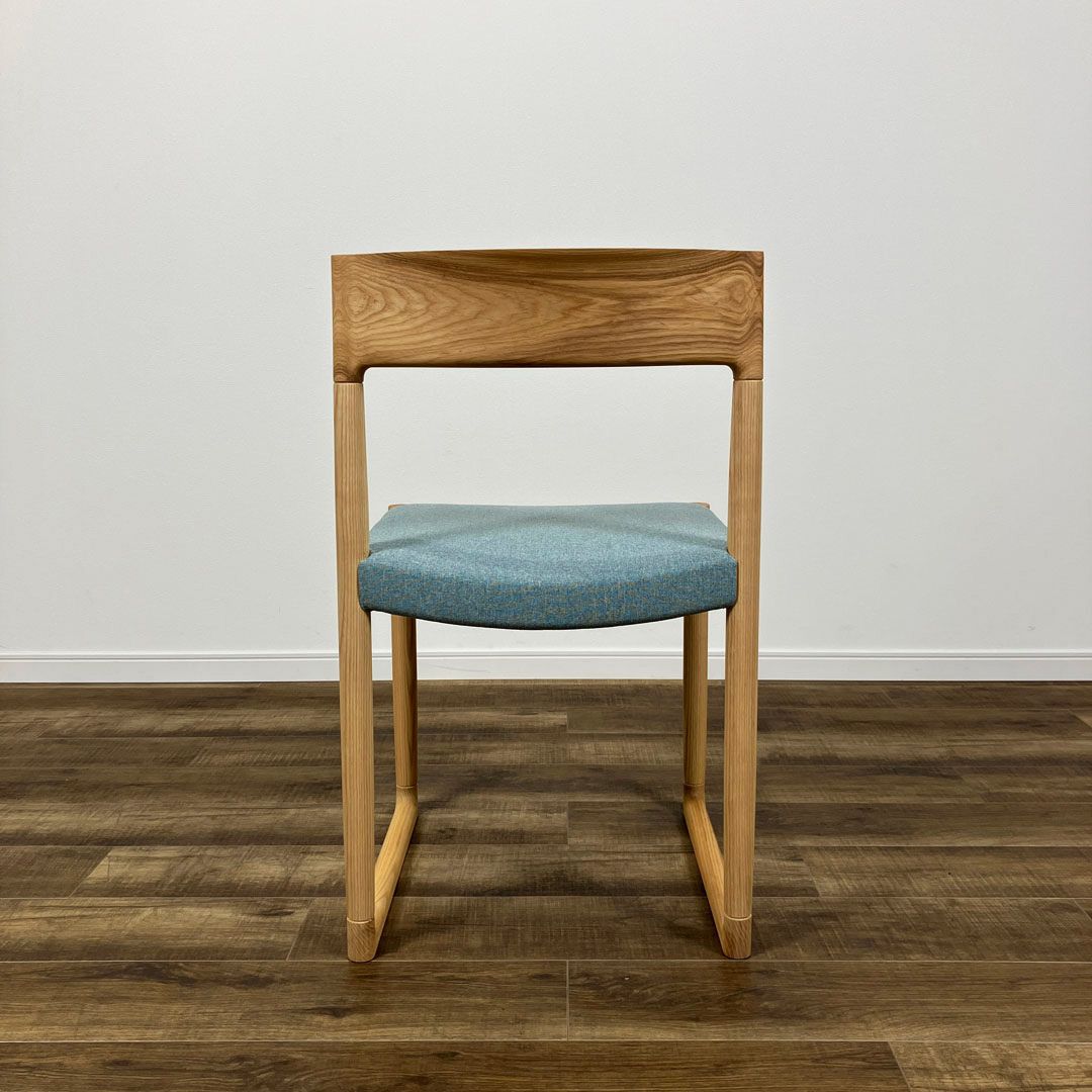 by interiors SWEEPY chair BLUE / by interiors（バイインテリアズ） / ダイニングチェア / AWN30423_dt_03.jpg