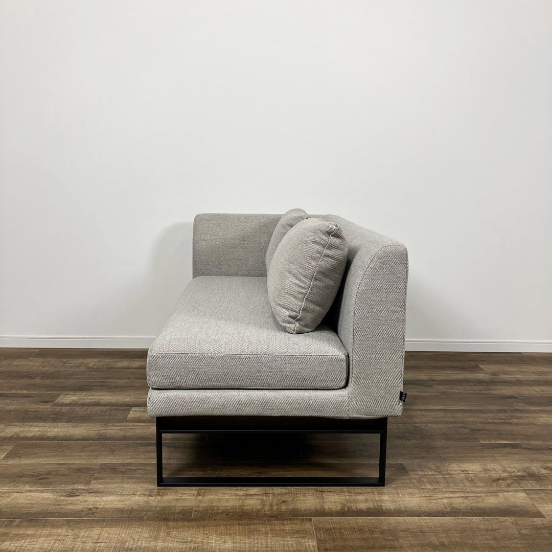 ADRS Tron living dining sofa right arm Gray / ADRS（アドレス） / 2人掛けソファ / AWN30424_dt_02.jpg