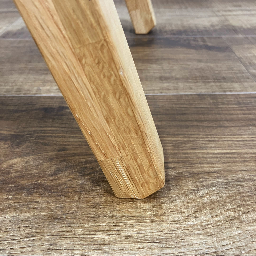 石巻工房 by Karimoku 石巻スツール PURE OAK / 石巻工房 by Karimoku（イシノマキコウボウバイカリモク） / スツール / AWN30426_dt_09.jpg