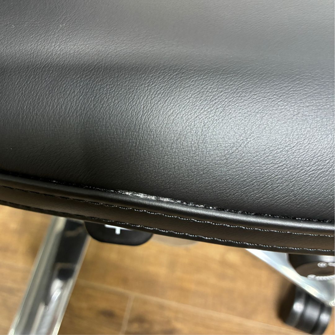 ITOKI LEONIS CHAIR KJ-215LME-Z9T1 EXTRA HIGH BACK BLACK / ITOKI（イトーキ） / デスクチェア / AWN30435_dt_18.jpg