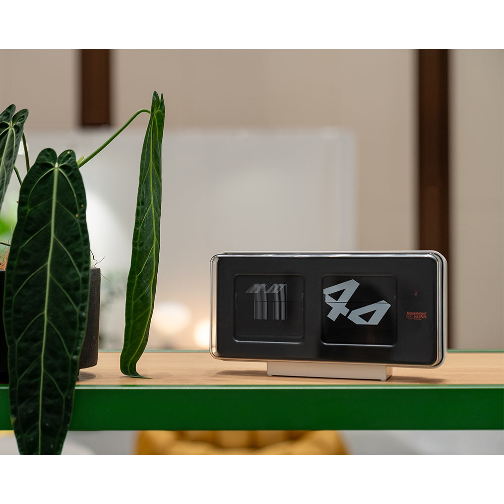 Font Clock G100 small 置き時計 / Established & Sons（エスタブリッシュドアンドサンズ） / 時計・壁掛け時計・置時計 / EDS10003_dt_03.jpg