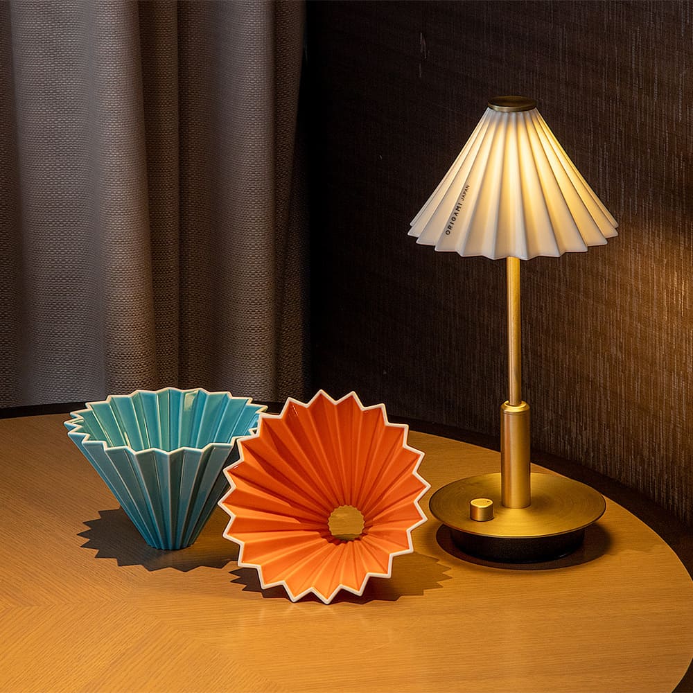 ORIGAMI LAMP ポータブル ブラス TC-2501-BS_gram eight / gram eight（グラムエイト） / テーブルランプ・テーブルライト / GME10024_dt_06.jpg