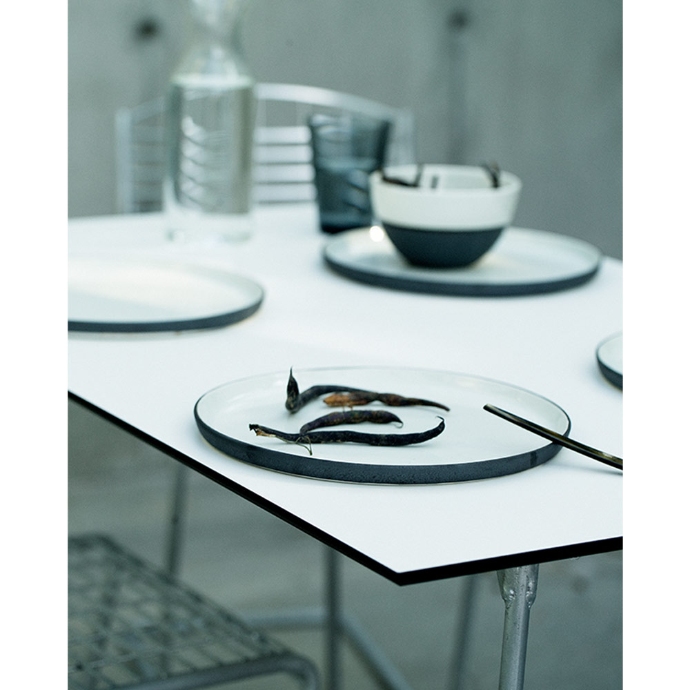 Grythyttan High Tech Table 110 / Grythyttan（グリュートヒュッタン） / ガーデンテーブル・アウトドアテーブル / GTT10004_dt_01.jpg