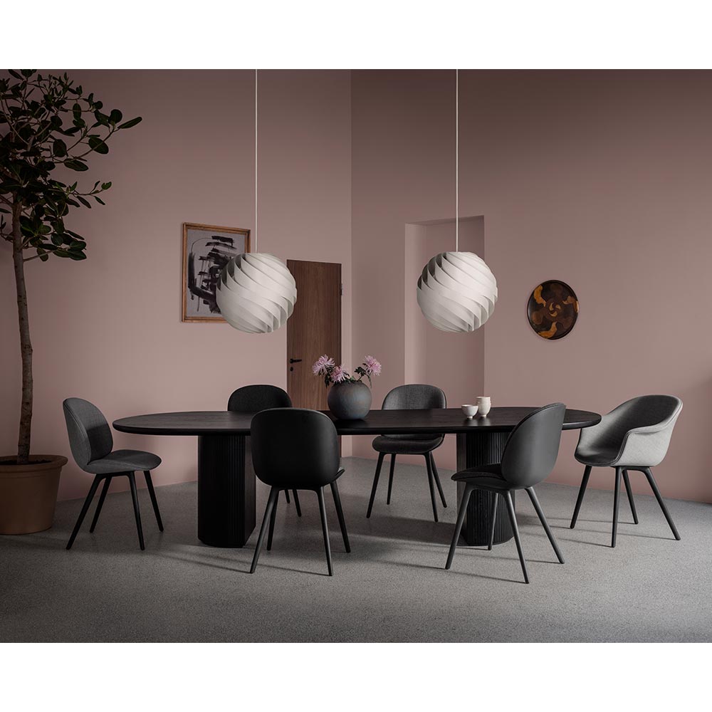 GUBI GUBI Bat Dining Chair - Conic base, Black Matt Base GUBI GUBI Bat Dining Chair - Conic base, Black Matt Base
