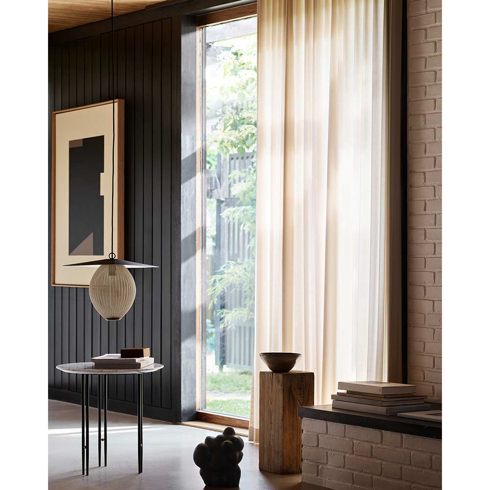 GUBI IOI Side Table - Round φ500mm - Black Semi-matt Base / GUBI（グビ） / サイドテーブル・ナイトテーブル / GUB10022_dt_09.jpg