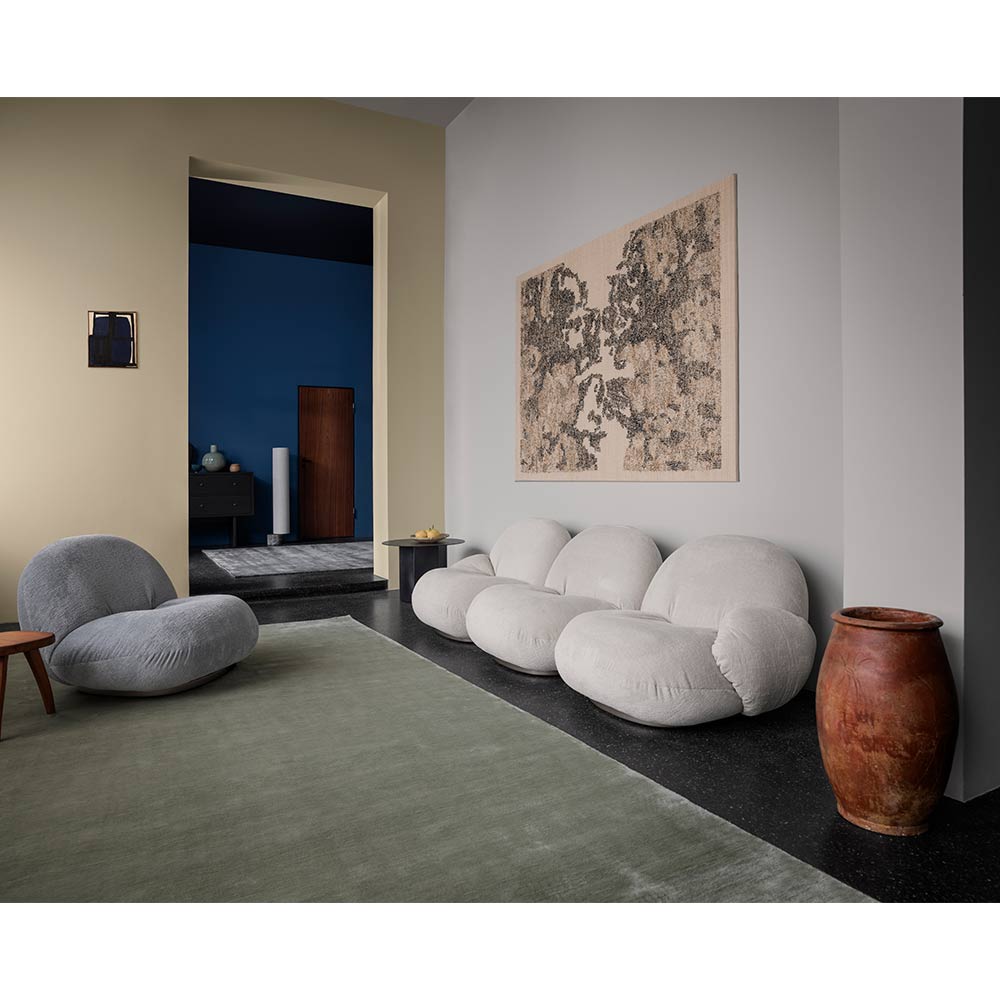 GUBI Pacha Lounge Chair - Fully Upholstered (Pearl Gold Base) / GUBI（グビ） / 1人掛けソファ / GUB10056_dt_17.jpg