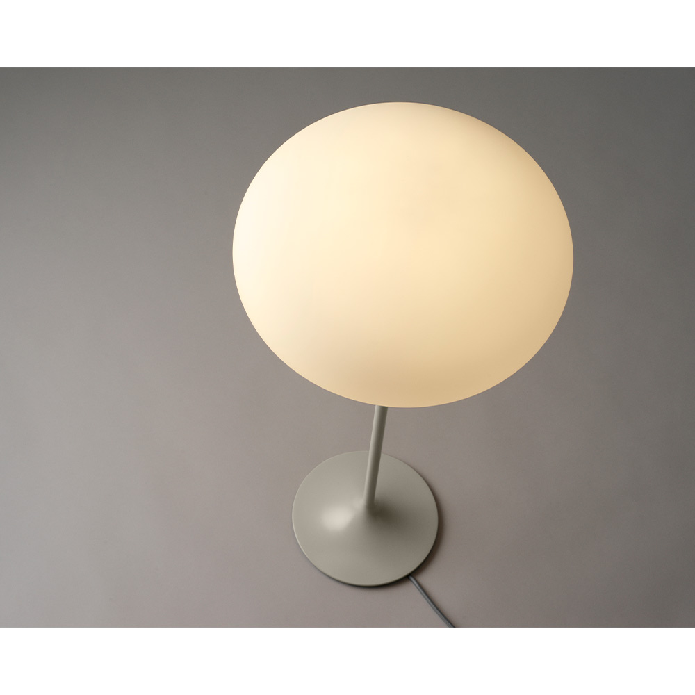 GUBI Stemlite Table Lamp H700 / GUBI（グビ） / スタンドライト・フロアライト・フロアスタンド / GUB10111_dt_01.jpg