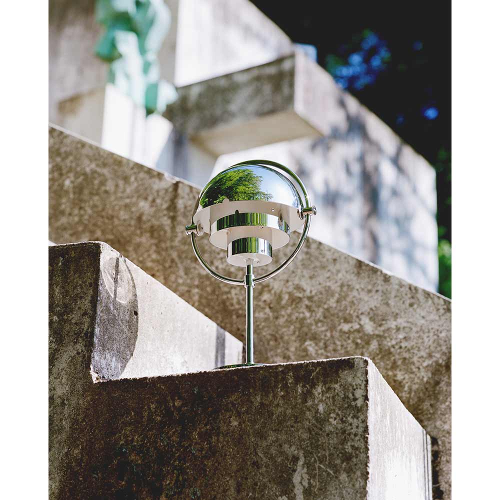 GUBI Multi-Lite Portable Lamp - Chrome Base / GUBI（グビ） / テーブルランプ・テーブルライト / GUB10113_dt_10.jpg