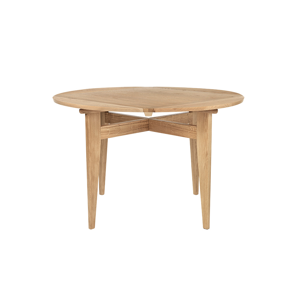 GUBI B-Table Dining Table - Pivoting Extendable Top / GUBI（グビ） / ダイニングテーブル / GUB10115_dt_01.jpg