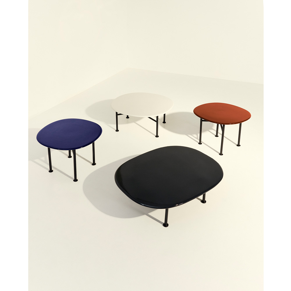 GUBI Carmel Coffee Table - M,  Black Semi-matt / GUBI（グビ） / リビングテーブル・ローテーブル・座卓 / GUB10124_dt_02.jpg