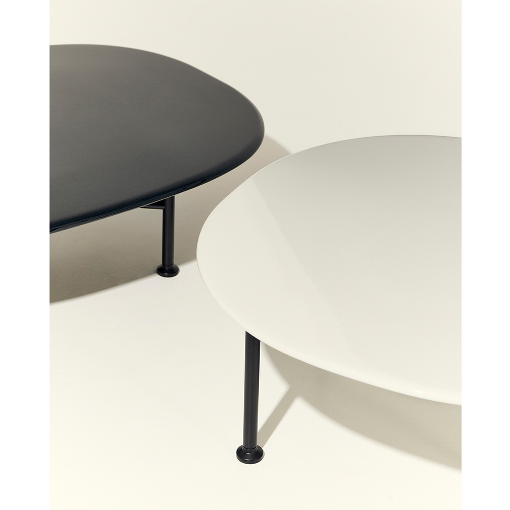 GUBI Carmel Coffee Table - M,  Black Semi-matt / GUBI（グビ） / リビングテーブル・ローテーブル・座卓 / GUB10124_dt_03.jpg