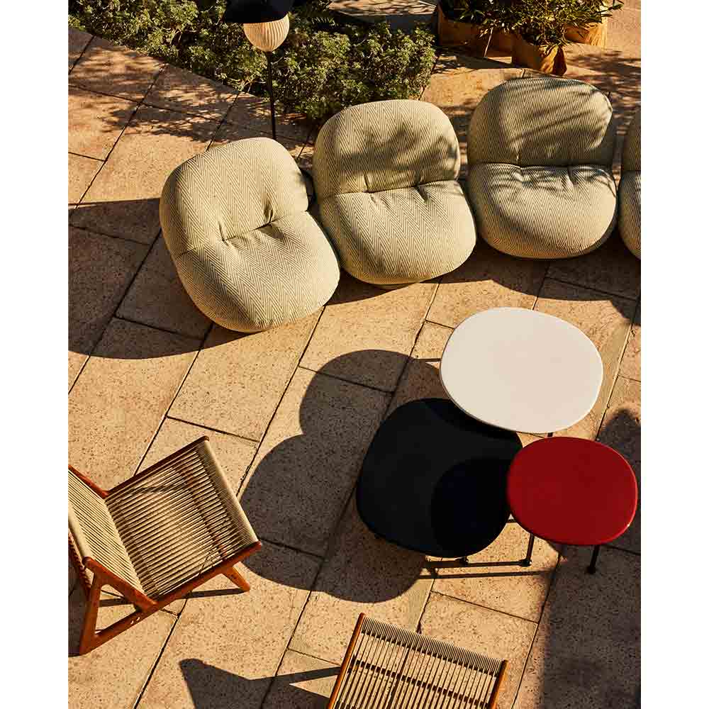 GUBI Carmel Coffee Table - M,  Black Semi-matt / GUBI（グビ） / リビングテーブル・ローテーブル・座卓 / GUB10124_dt_04.jpg