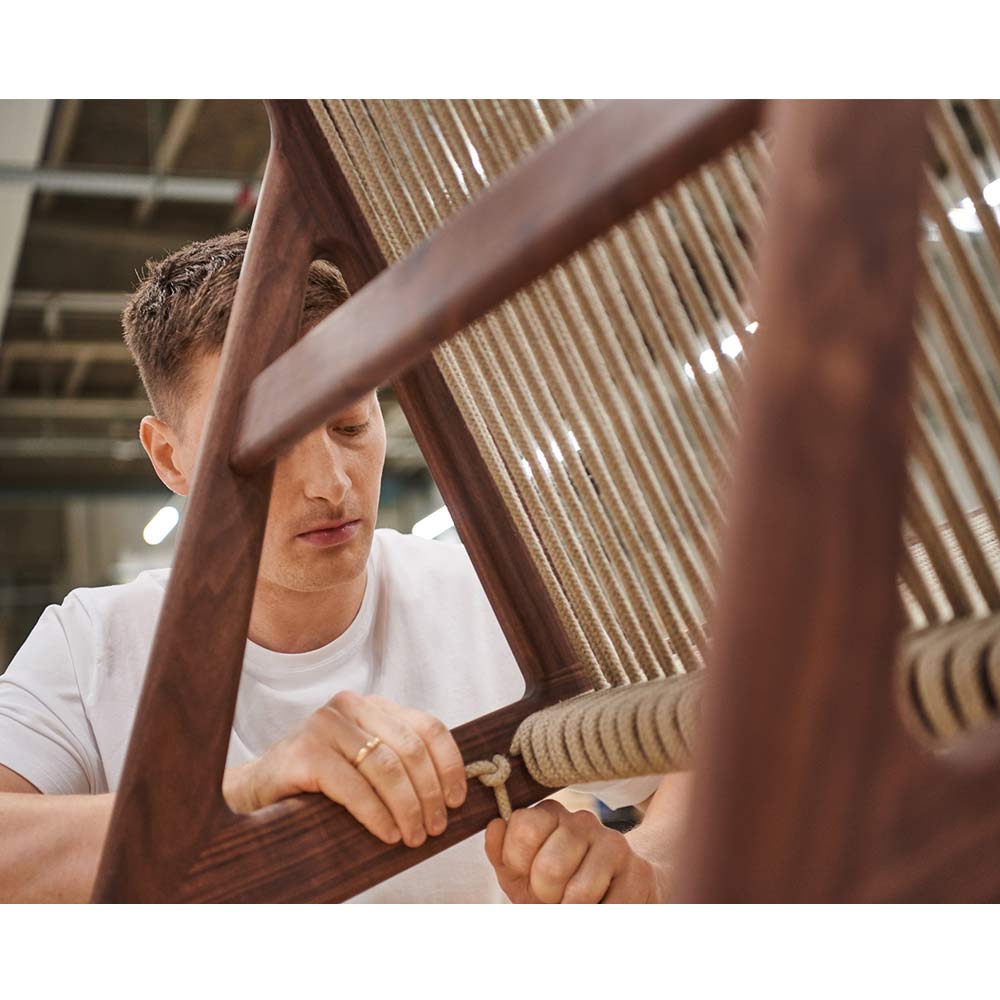 GUBI MR01 Initial Chair with Cushion,  American Walnut / GUBI（グビ） / ラウンジチェア / GUB10127_dt_20.jpg