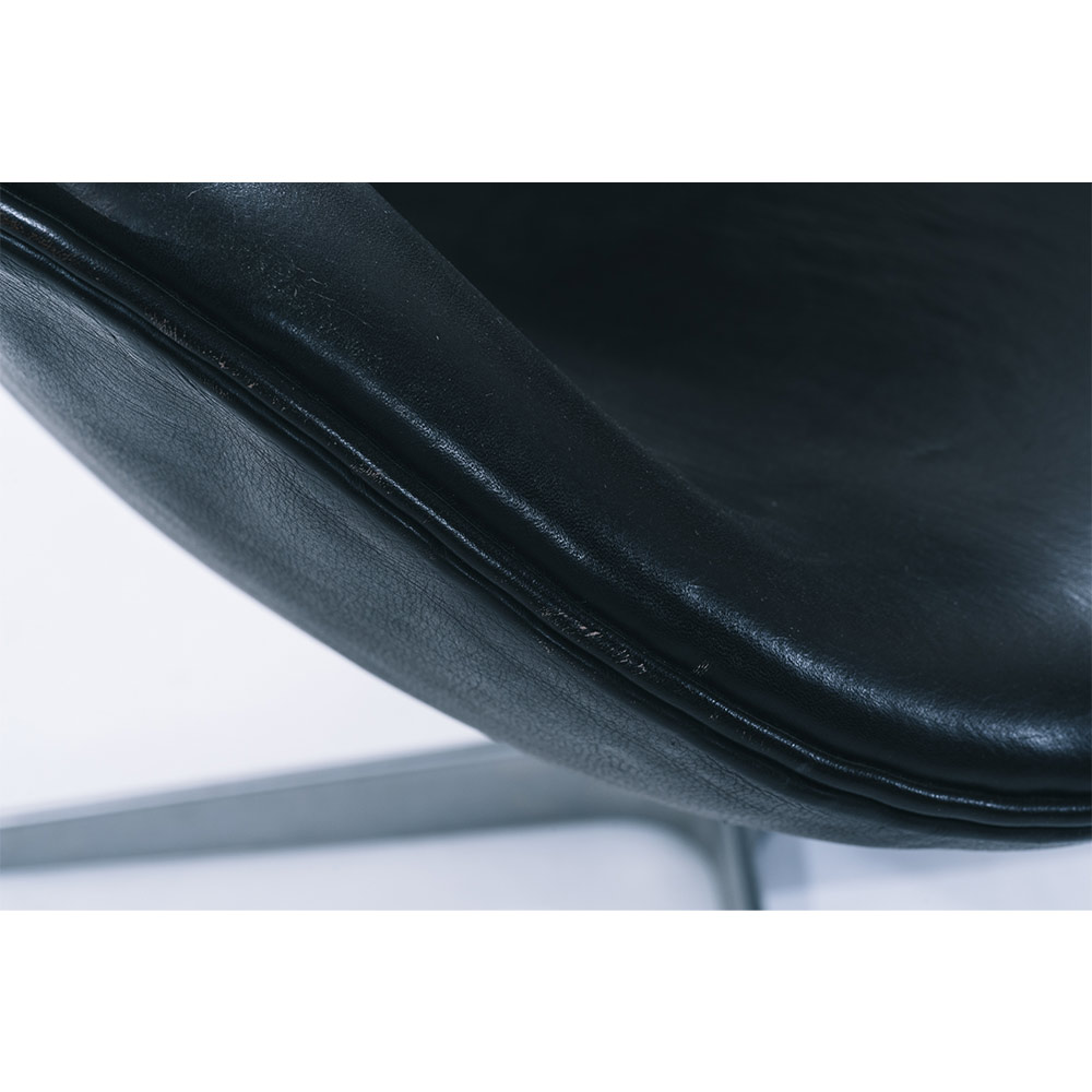Arne Jacobsen｜Swan Chair｜FRITZ HANSEN / haluta（ハルタ） / ラウンジチェア / HLT20032_dt_10.jpg