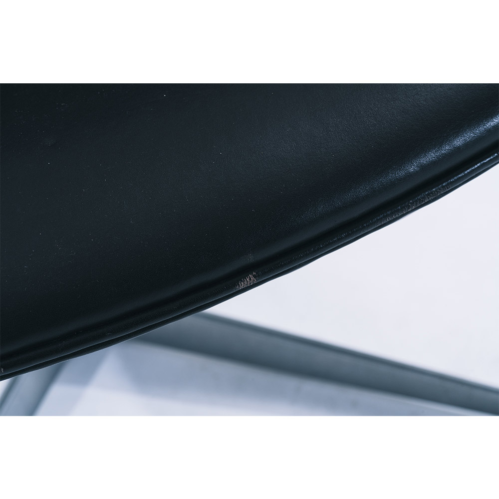 Arne Jacobsen｜Swan Chair｜FRITZ HANSEN / haluta（ハルタ） / ラウンジチェア / HLT20033_dt_09.jpg