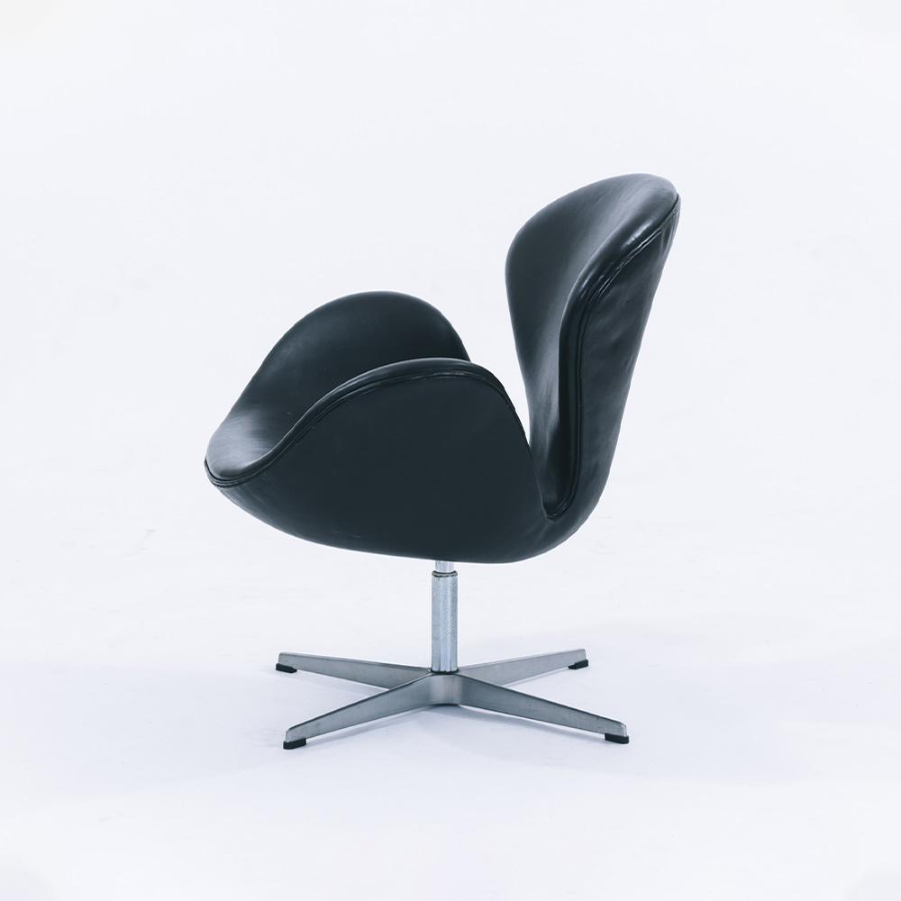 Arne Jacobsen｜Swan Chair｜FRITZ HANSEN / haluta（ハルタ） / ラウンジチェア / HLT20034_dt_02.jpg