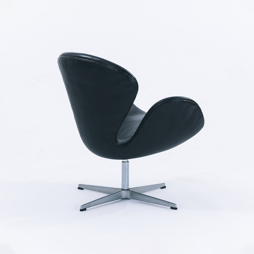 Arne Jacobsen｜Swan Chair｜FRITZ HANSEN / haluta（ハルタ） / ラウンジチェア / HLT20034_dt_04.jpg