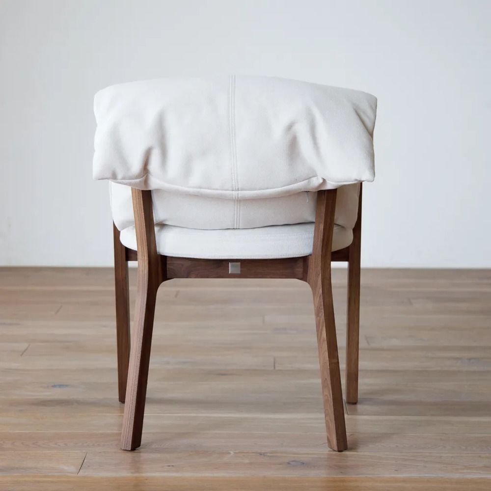 SOLIDO Arm Chair Walnut Kaplis HIRASHIMA / HIRASHIMA（ヒラシマ） / ダイニングチェア / HSM10013_dt_05.jpg