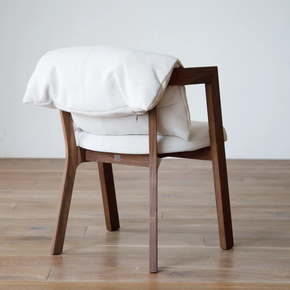 SOLIDO Arm Chair Walnut Kaplis HIRASHIMA / HIRASHIMA（ヒラシマ） / ダイニングチェア / HSM10013_dt_06.jpg