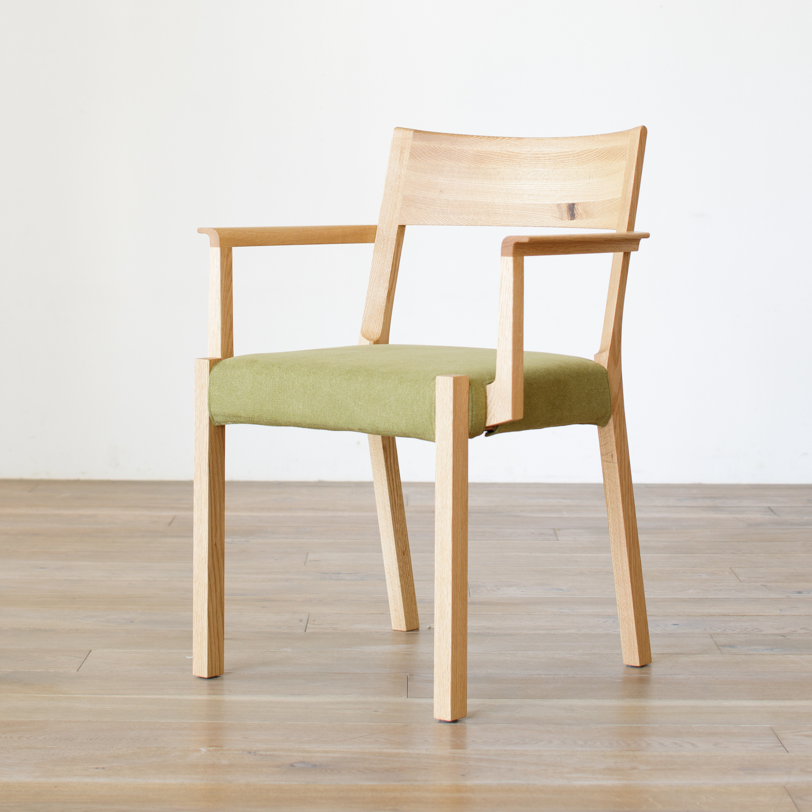 CARAMELLA Arm Chair Oak Kaplis HIRASHIMA / HIRASHIMA（ヒラシマ） / ダイニングチェア / HSM10031_dt_02.jpg