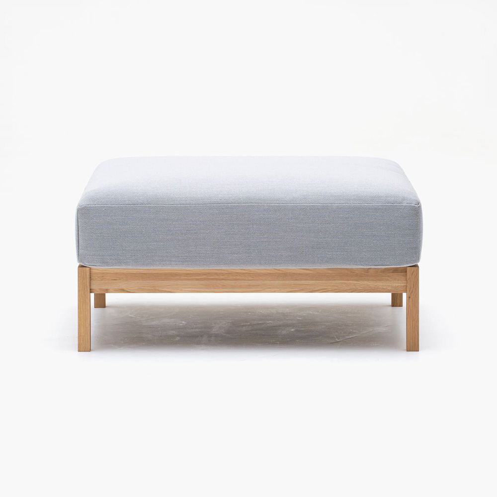 A-S01 Stool SMOKED OAK_CODA 2 / Karimoku Case（カリモクケース） / オットマン / KCS10354_dt_01.jpg