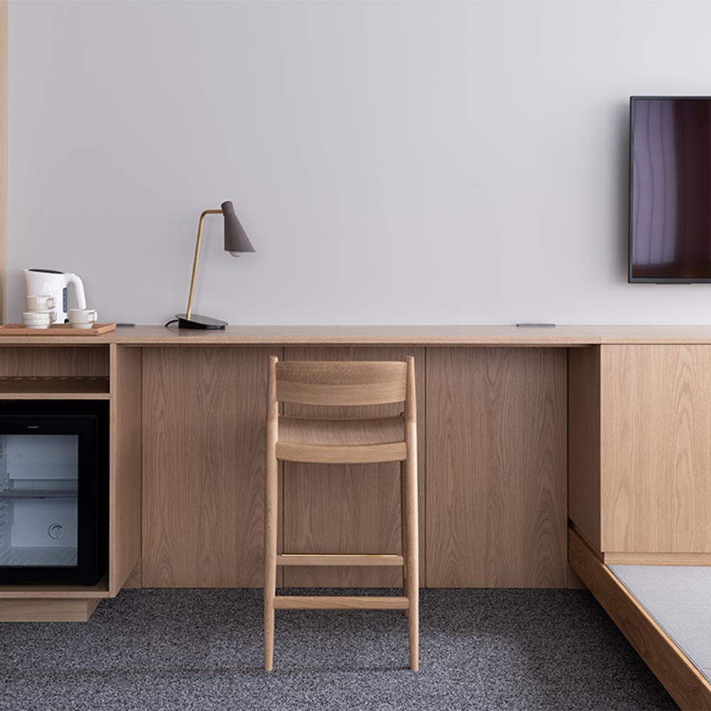 N-BS01 HIGH PURE OAK_STEELCUT TRIO 3 / Karimoku Case（カリモクケース） / カウンターチェア・バーチェア / KCS10535_dt_04.jpg