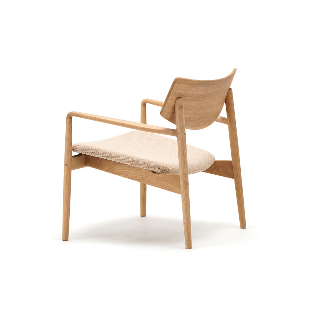 A-LC01 PURE OAK_VIDAR 4 / Karimoku Case（カリモクケース） / ラウンジチェア / KCS10743_dt_02.jpg