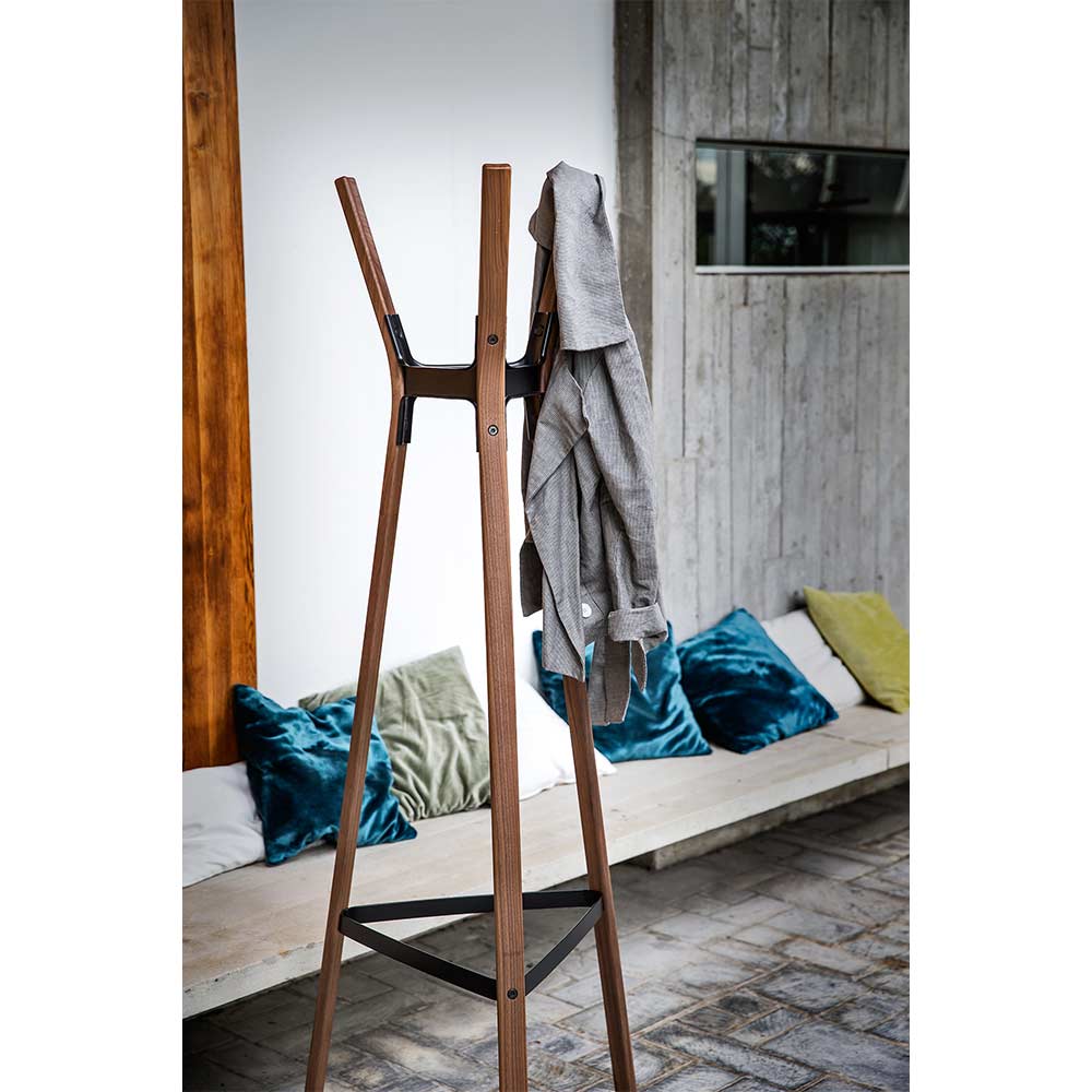 MAGIS Steelwood Coat Stand walnut / MAGIS（マジス） / コートハンガー・ハンガーラック・ポールハンガー / MAG10131_dt_04.jpg