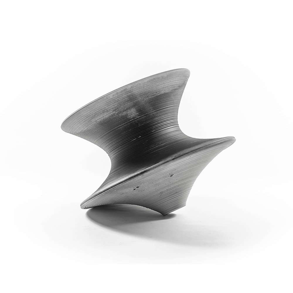 MAGIS Spun Chair gray anthracite×light gray / MAGIS（マジス） / ガーデンチェア・アウトドアチェア / MAG10148_dt_02.jpg