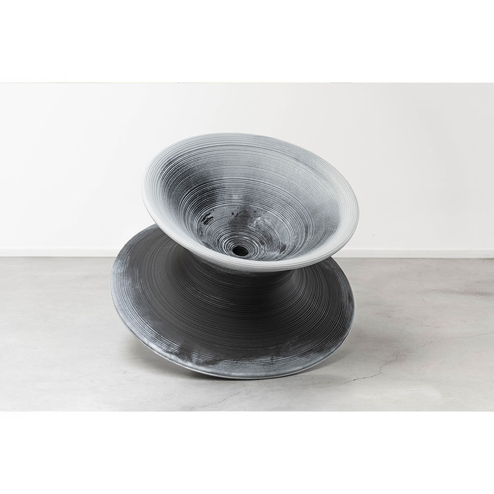 MAGIS Spun Chair gray anthracite×light gray / MAGIS（マジス） / ガーデンチェア・アウトドアチェア / MAG10148_dt_07.jpg