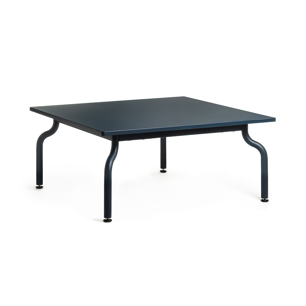 MAGIS South Low Table 90×90 steel / MAGIS（マジス） / ガーデンテーブル・アウトドアテーブル / MAG10181BLU_ma.jpg
