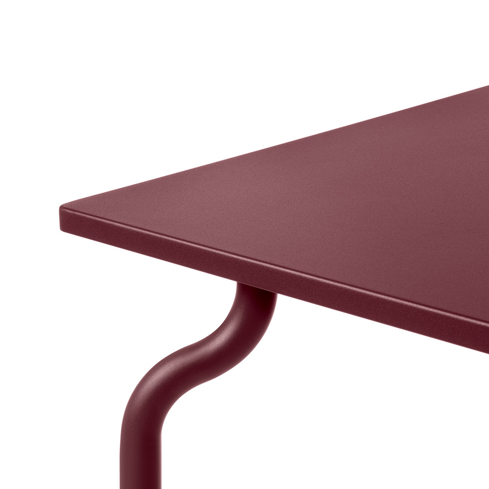 MAGIS South Low Table 90×90 steel / MAGIS（マジス） / ガーデンテーブル・アウトドアテーブル / MAG10181_dt_01.jpg