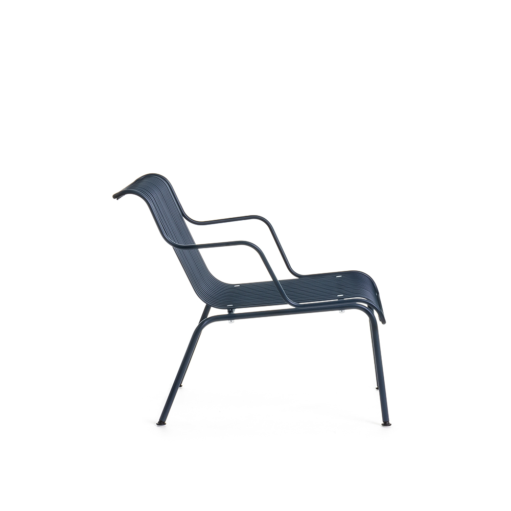 MAGIS South Low Arm Chair / MAGIS（マジス） / ガーデンチェア・アウトドアチェア / MAG10190_dt_12.jpg