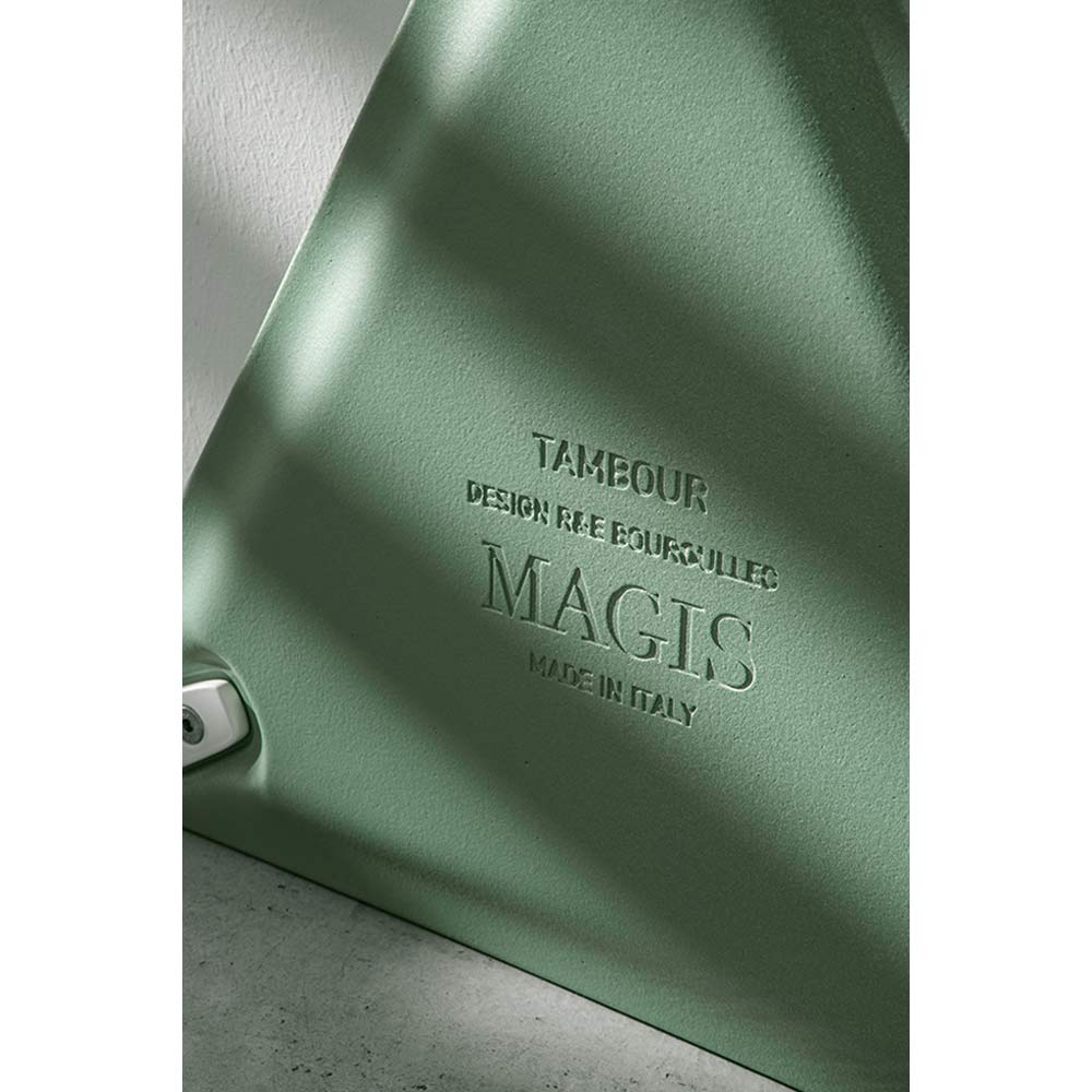 MAGIS Tambour-Concrete Low Table Triangle H36 / MAGIS（マジス） / リビングテーブル・ローテーブル・座卓 / MAG10206_dt_07.jpg