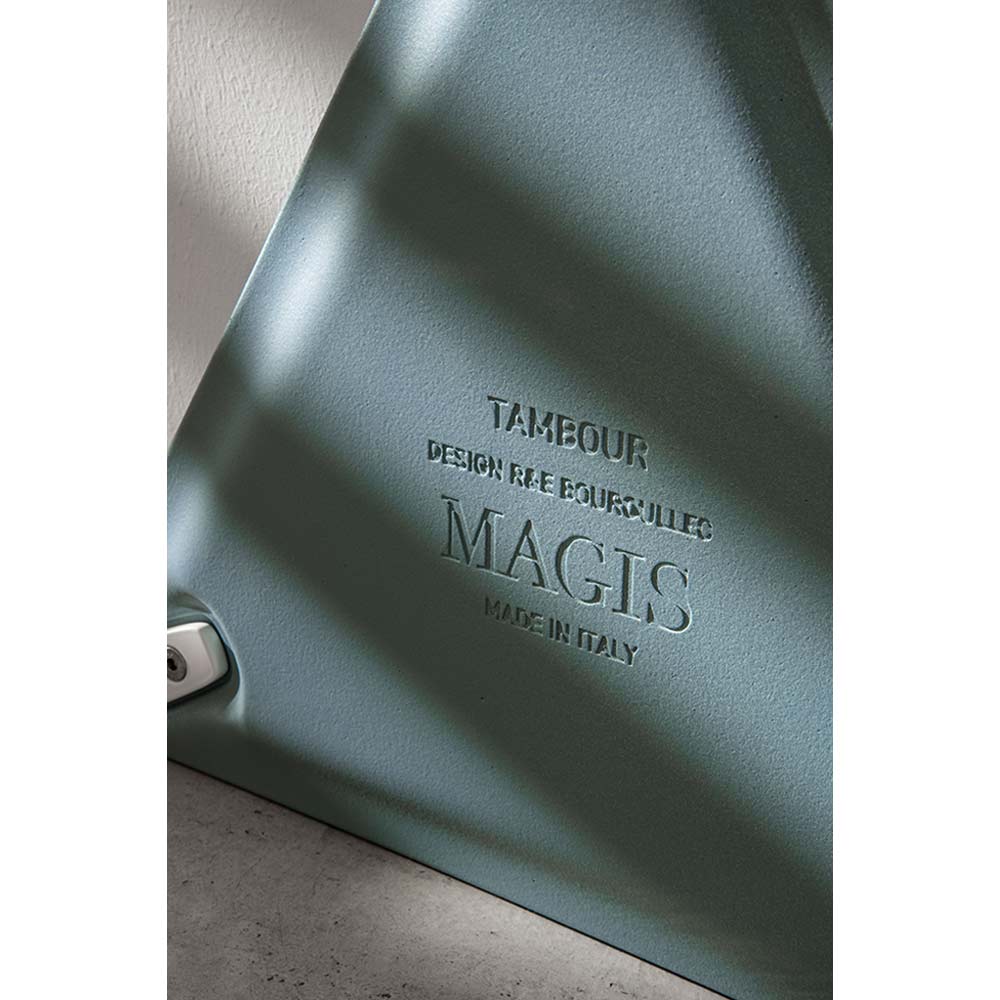 MAGIS Tambour-Concrete Low Table Triangle H36 / MAGIS（マジス） / リビングテーブル・ローテーブル・座卓 / MAG10206_dt_08.jpg