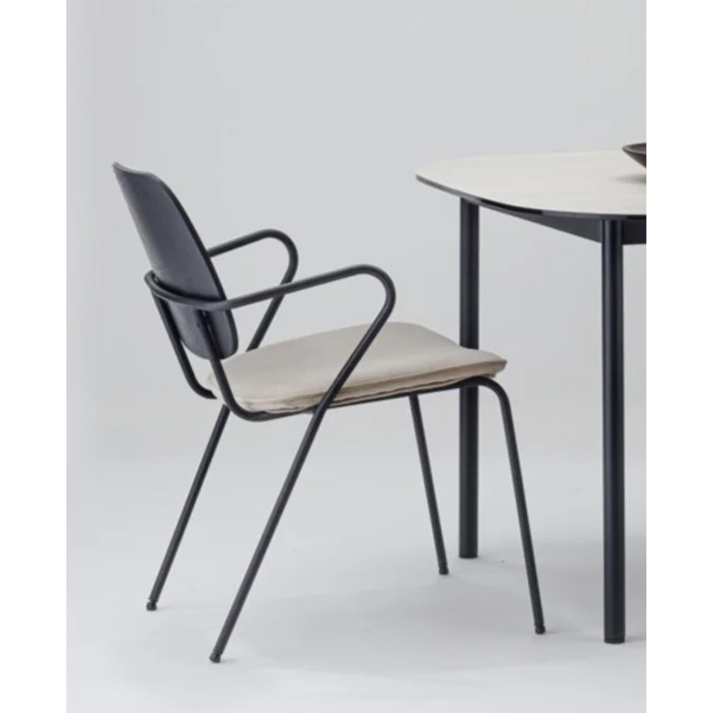 moda en casa QUEEN B chair / モーダエンカーサ | subsclife moda en casa QUEEN B chair / モーダエンカーサ | subsclife