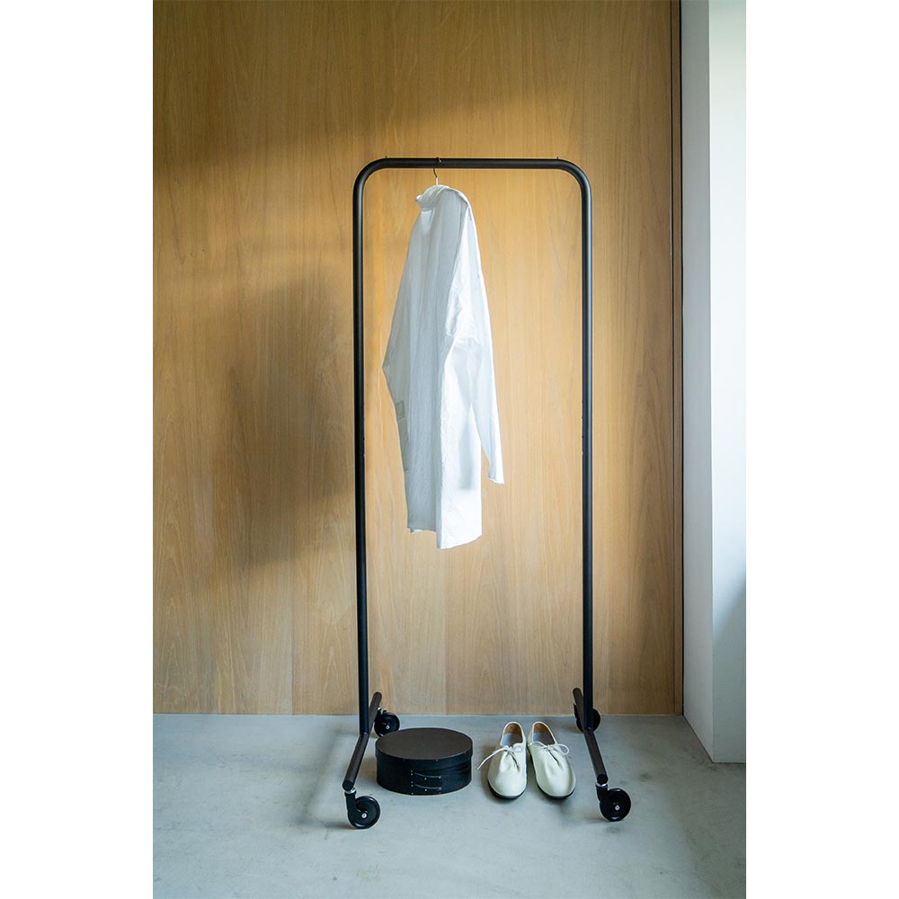 MOHEIM HANGER RACK 900 caster set / MOHEIM（モヘイム） / コートハンガー・ハンガーラック・ポールハンガー / MOH10008_dt_08.jpg
