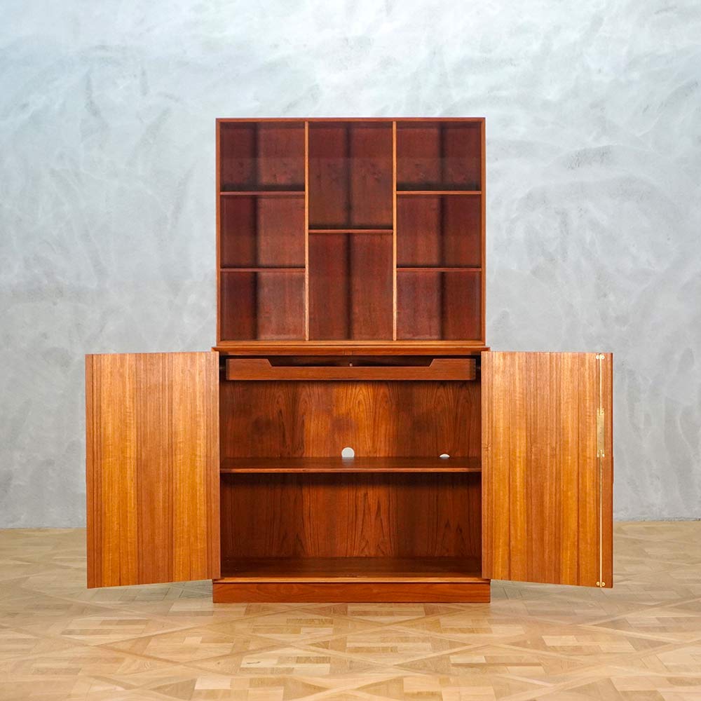 Peter Hvidt and Orla Molgaard Nielsen Cabinet / MOTO FURNITURE（モトファニチャー） / キャビネット・チェスト・サイドボード / MOT20008_dt_07.jpg