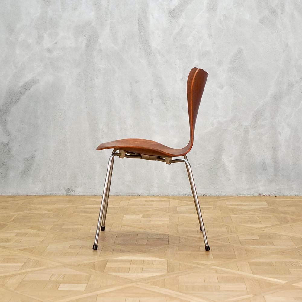 Arne Jacobsen Seven Chair Teak / MOTO FURNITURE（モトファニチャー） / ダイニングチェア / MOT20014_dt_02.jpg