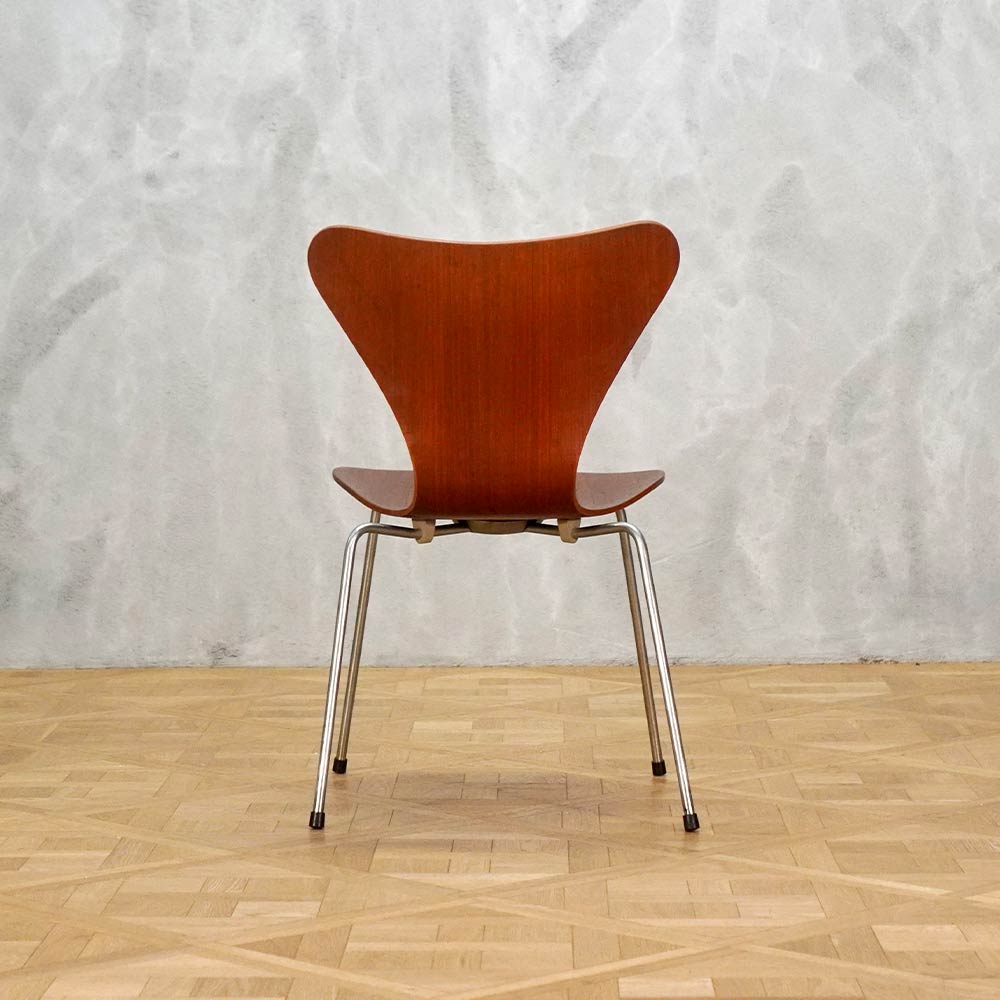 Arne Jacobsen Seven Chair Teak / MOTO FURNITURE（モトファニチャー） / ダイニングチェア / MOT20014_dt_04.jpg