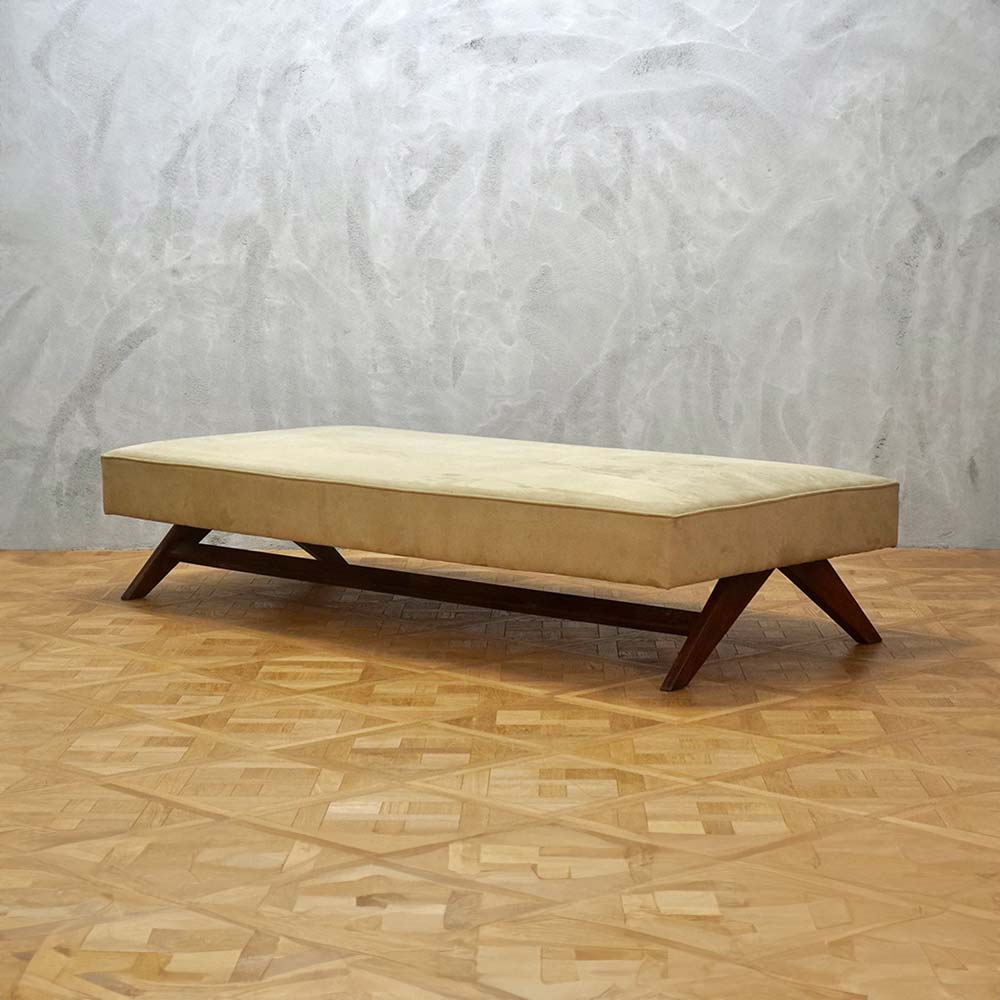 Pierre Jeanneret Daybed / MOTO FURNITURE（モトファニチャー） / ソファベッド / MOT20022_dt_02.jpg