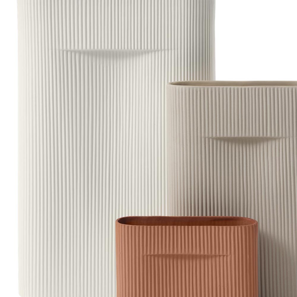 RIDGE VASE H48.5cm / muuto（ムート） / 花器・フラワーベース・花瓶 / MUT10070_dt_02.jpg